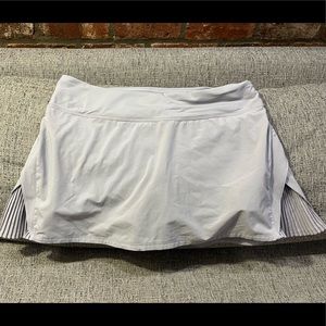 Lululemon Play Off The Pleats Midrise Skirt Size 8 Pastel Blue
